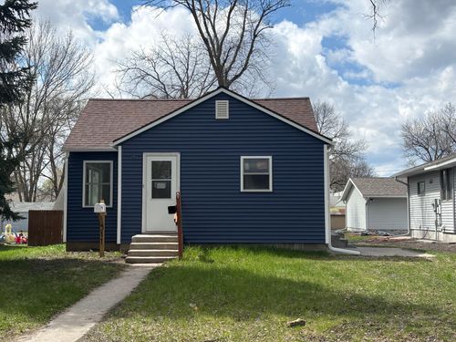311 17th St N, Benson, MN, 56215-1119 | Card Image