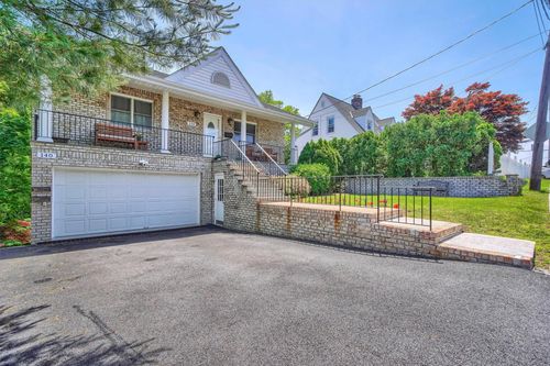 138 Woodside Ave, West Harrison, NY, 10604 | Card Image