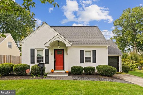 6 Lloyd Ave, MALVERN, PA, 19355-3042 | Card Image