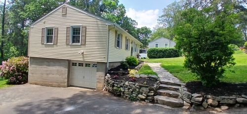 33 Bristol Dr, Canton, CT, 06019-2237 | Card Image