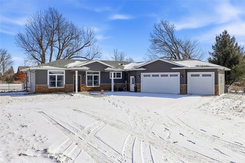 3313 Wubbens Rd, Toddville, IA, 52341-9716 | Card Image