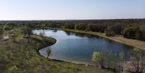 2005 Longhorn Pkwy, Axtell, TX, 76624-1408 | Card Image