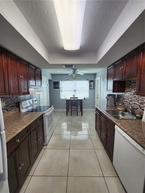 3381 Nw 33rd Ct, Lauderdale Lakes, FL, 33309-5524 | Card Image