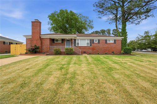 856 Clinton Street, Virginia Beach, VA, 23464 | Card Image