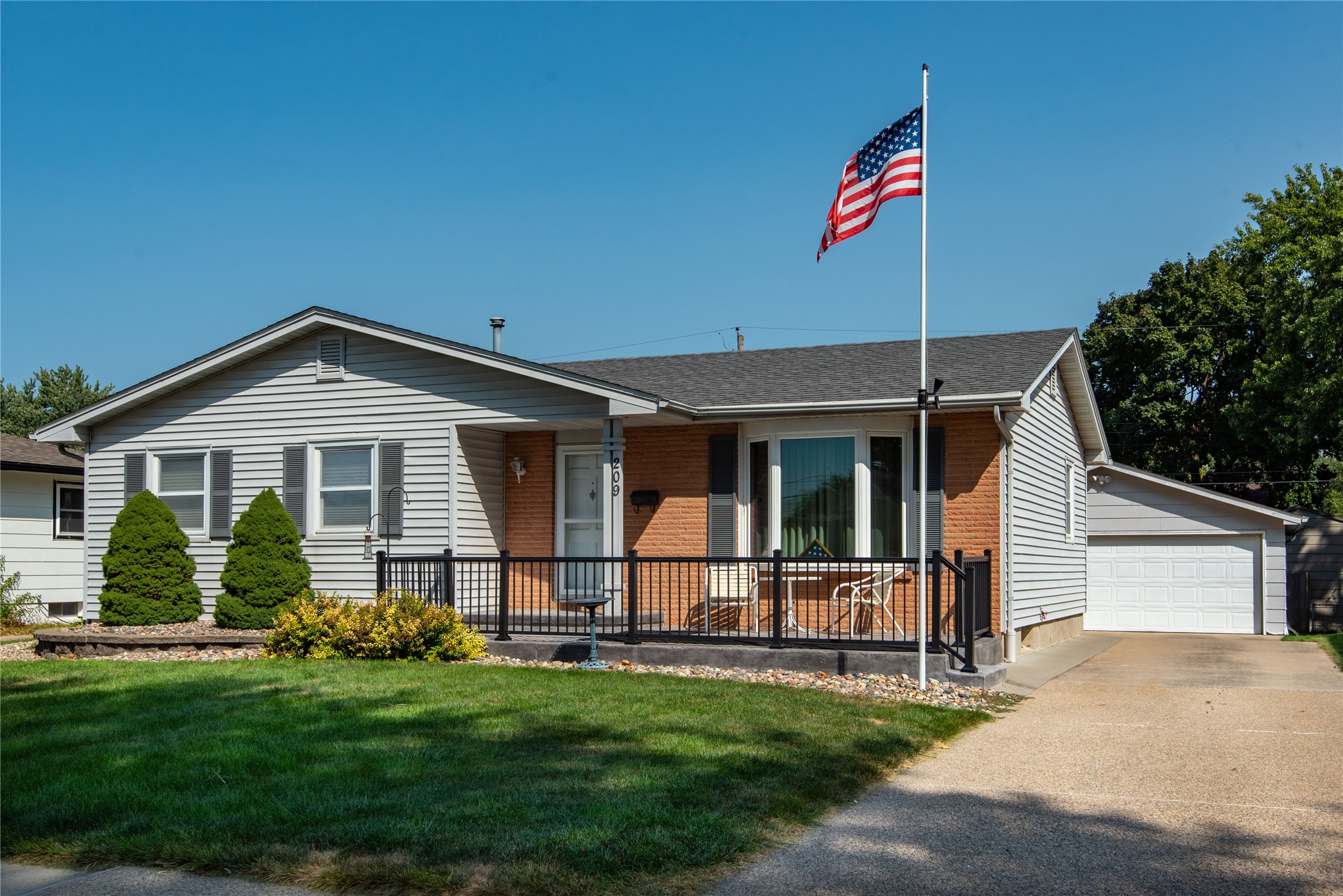 Grant St, Ankeny, IA 50021