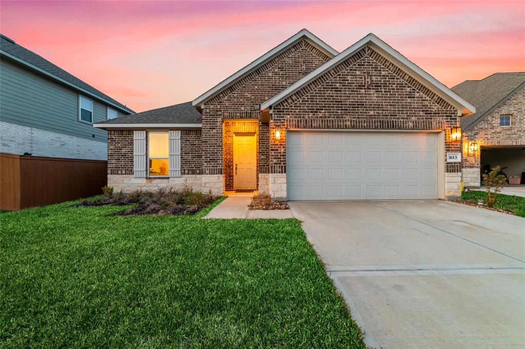 Sunbend Ln, Katy, TX 77493