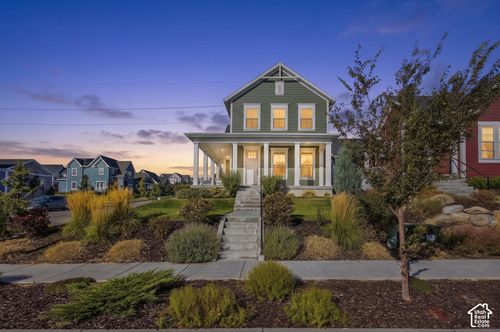 11122 S Willow Walk Dr, South Jordan, UT, 84009-1621 | Card Image