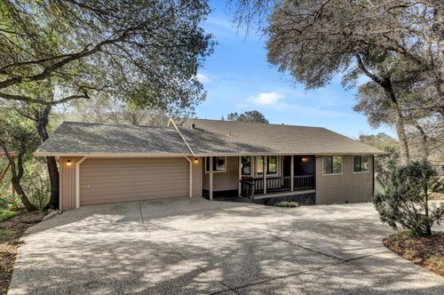 20468 Chaparral Cir, Penn Valley, CA, 95946-8816 | Card Image