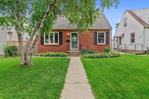 3437 N 87th St, Milwaukee, WI, 53222-3741 | Card Image