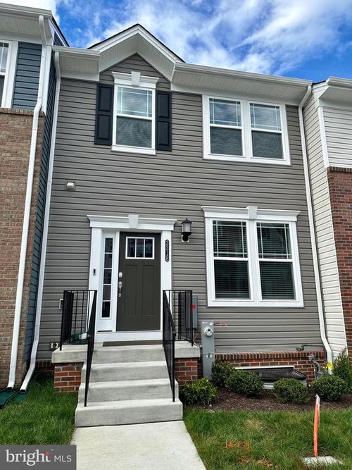 2318 Woodlands Rd, WINDSOR MILL, MD, 21244-1714 | Card Image