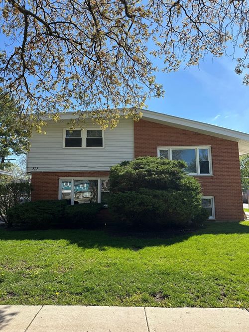 b-525 Ryan Ln, West Dundee, IL, 60118-2883 | Card Image