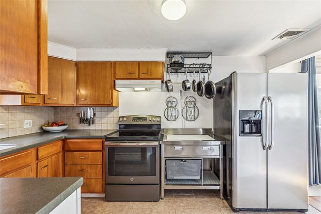 244 Summer St, House other with 3 bedrooms, 2 bathrooms and 6 parking in Cranston RI | Image 17