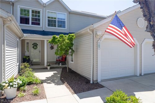 709 Gold Leaf Court, Streetsboro, OH, 44241 | Card Image
