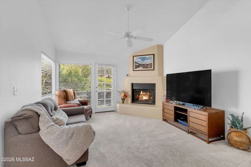 48-7601 N Calle Sin Envidia, Tucson, AZ, 85718-1271 | Card Image