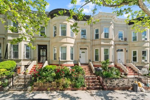 1233 Union St, Brooklyn, NY, 11225-1511 | Card Image