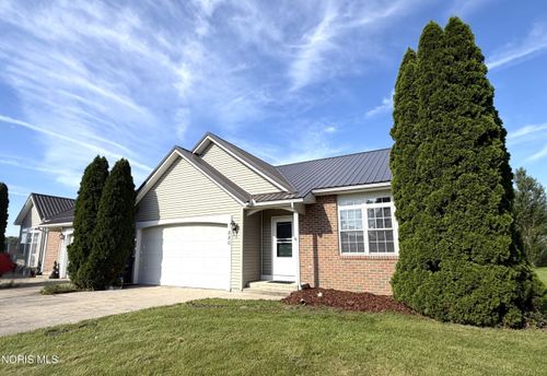 880 & 882 Shields Drive, Upper Sandusky, OH, 43351 | Card Image
