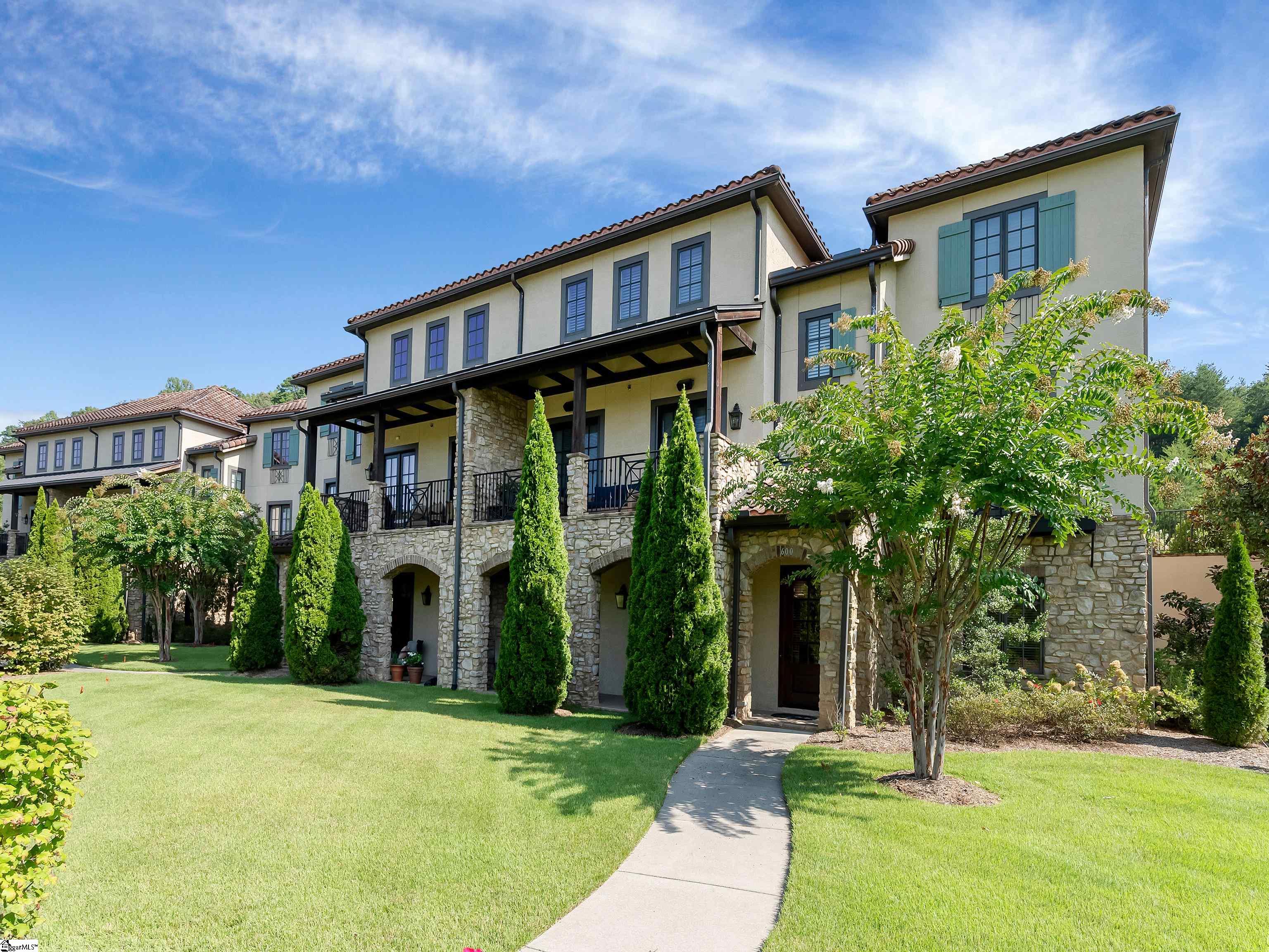 Village Square Dr, Travelers Rest, SC 29690