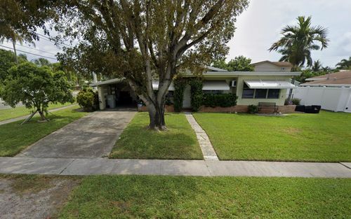 712 Ne 23rd Ter, Pompano Beach, FL, 33062-4417 | Card Image