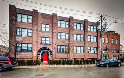 2 - 371 Wallace Ave, Condo with 1 bedrooms, 1 bathrooms and 1 parking in Toronto ON | Image 1