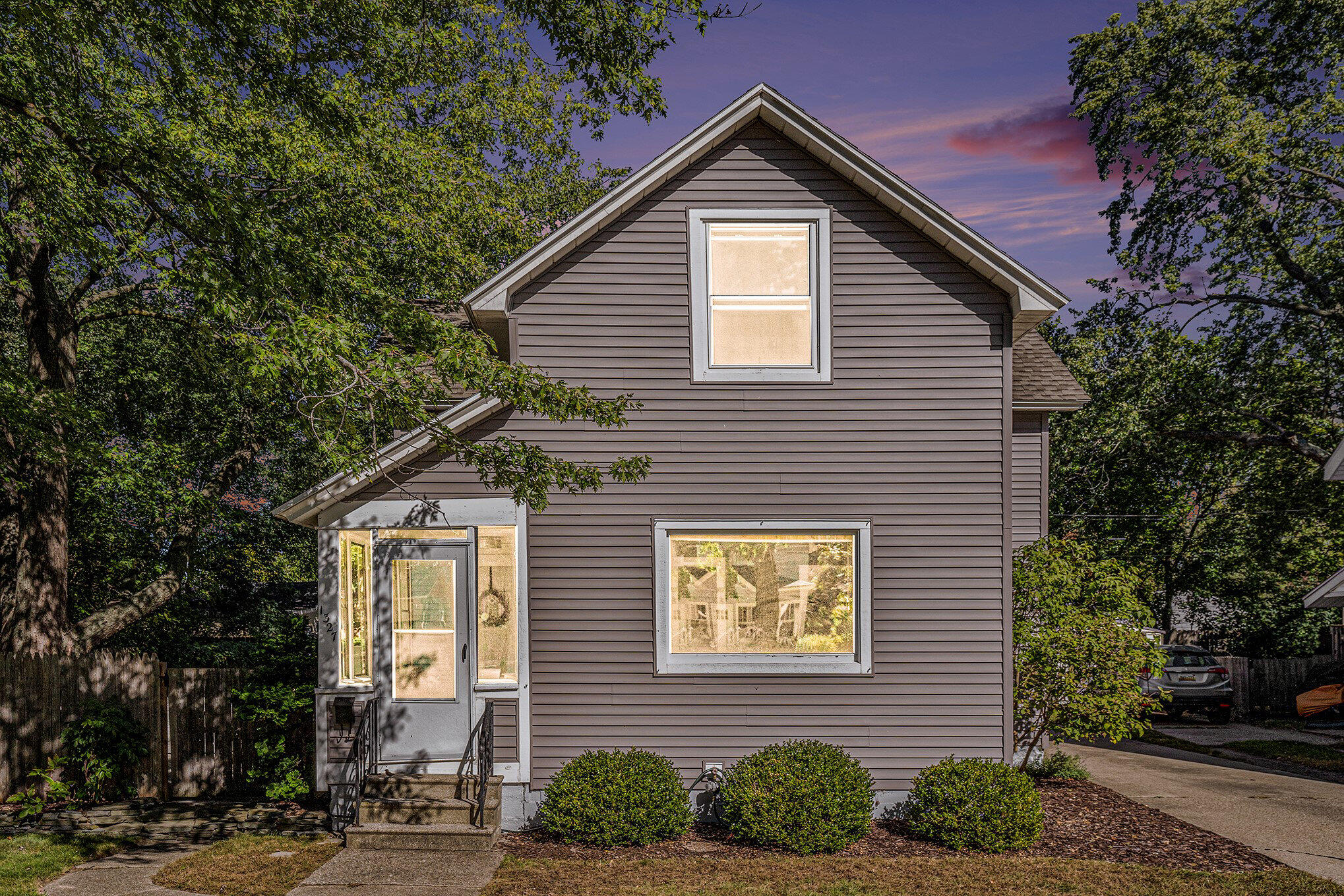 Pennoyer Ave, Grand Haven, MI 49417