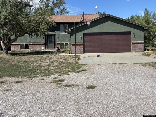46 Lakeview Dr, Wheatland, WY, 82201-9271 | Card Image