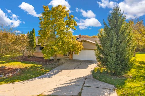 15183 Yale Rd, Lynn, MI, 48097-1109 | Card Image