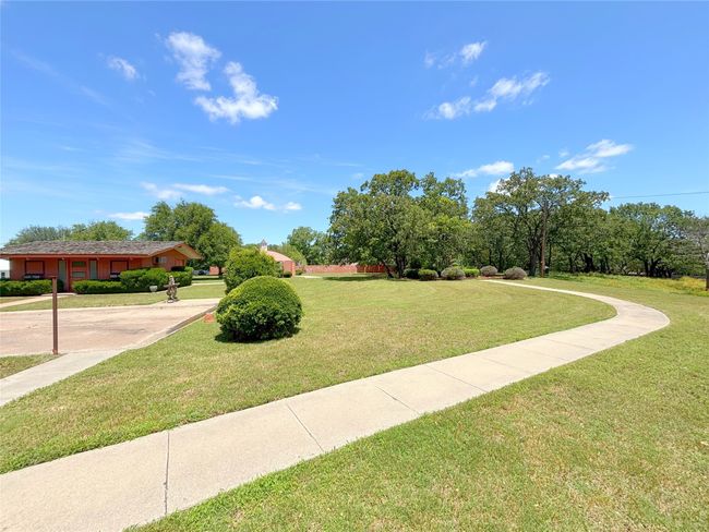 View of grassy yard | Image 14