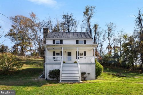 13886 Crest Hill Rd, FLINT HILL, VA, 22627-1822 | Card Image