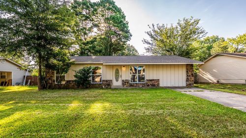 32 Ross Cir, Jacksonville, AR, 72076-5019 | Card Image