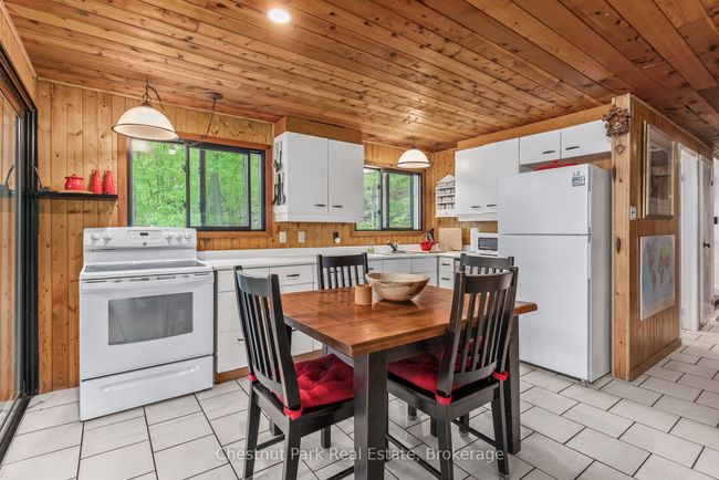 1066 Apiary Rd, House other with 4 bedrooms, 2 bathrooms and 6 parking in Port Carling ON | Image 26