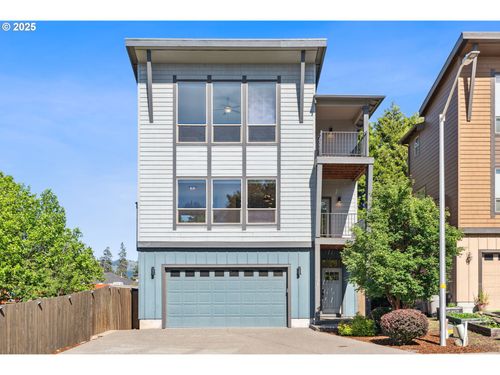 201 Selkirk Ln, Hood River, OR, 97031-1283 | Card Image