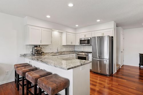 18002 Judicial Way N, Lakeville, MN, 55044-9381 | Card Image