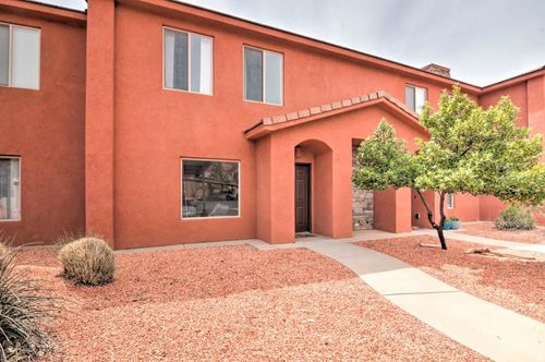 h6-300 E 300 N, Kanab, UT, 84741-3335 | Card Image