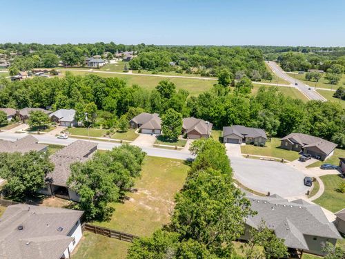 5389 S Clifton Ave, Springfield, MO, 65810-2010 | Card Image