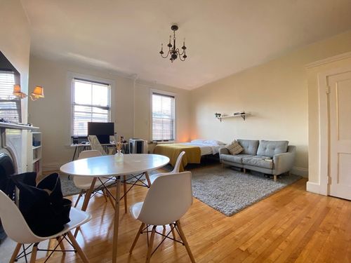 9-233 Beacon St, Boston, MA, 02116-1351 | Card Image