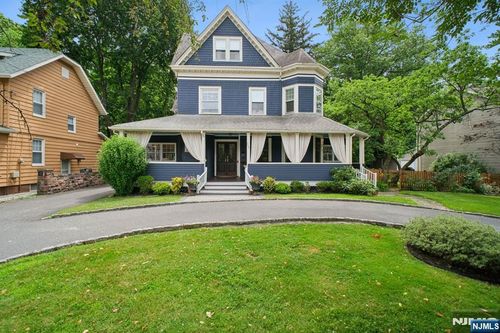 117 Willowdale Ave, Montclair, NJ, 07042-4424 | Card Image
