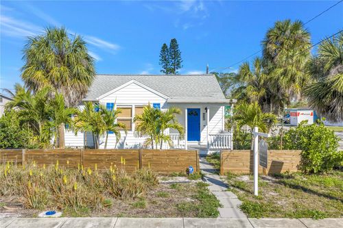 601 78th Ave, ST PETE BEACH, FL, 33706-1715 | Card Image
