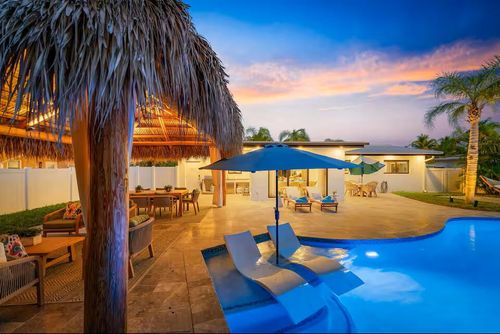 4875 Ne 18th Ave, Oakland Park, FL, 33334-5623 | Card Image