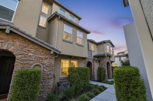2945 Toulouse Walk, Sacramento, CA, 95834-2126 | Card Image