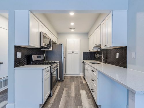 unit-216-3839 Dry Creek Dr, Austin, TX, 78731-4861 | Card Image