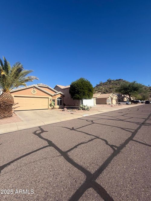 20023 N 22nd Pl, Phoenix, AZ, 85024-1263 | Card Image
