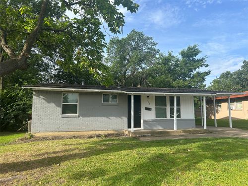 710 E Daugherty Dr, Garland, TX, 75041-2003 | Card Image