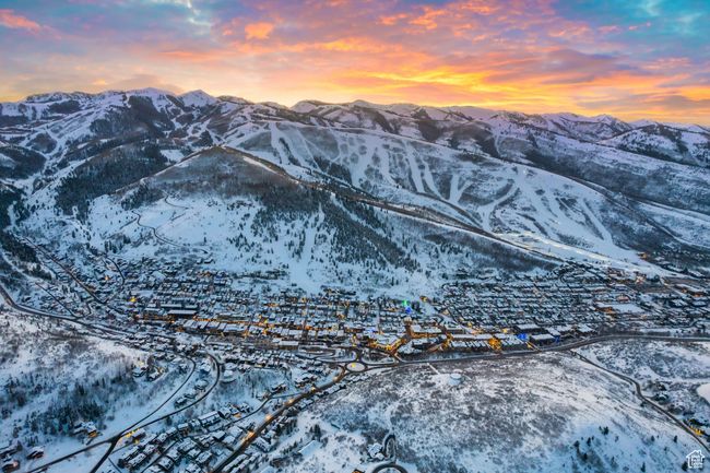 View of mountain background | Image 26