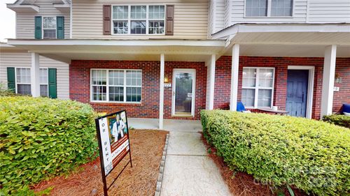 1777 Forest Side Ln, Charlotte, NC, 28213-2104 | Card Image