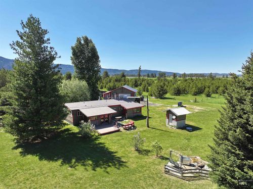 22 Flemming Ln, McCall, ID, 83638-5203 | Card Image