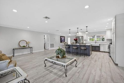 16490 Rustic Rd, Wellington, FL, 33470-5032 | Card Image