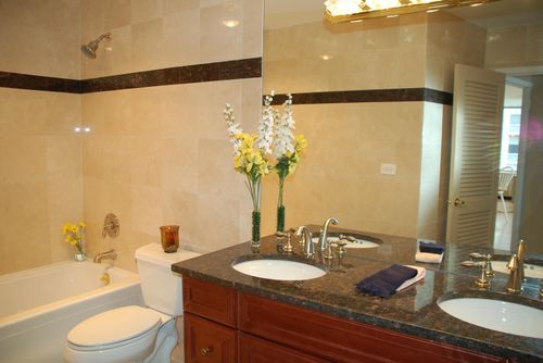 1515-4250 N Marine Dr, Chicago, IL, 60613-1729 | Card Image