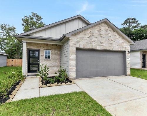 2105 Canyon Creek Ln, Conroe, TX, 77304 | Card Image