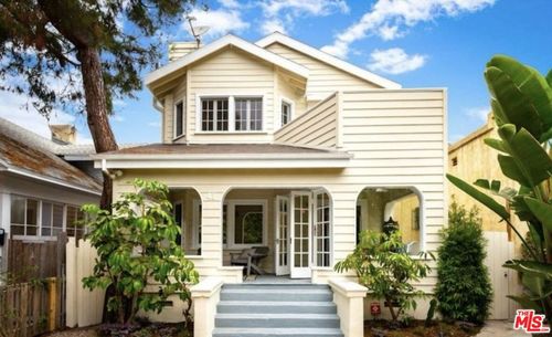 43 Park Ave, Venice, CA, 90291-3222 | Card Image
