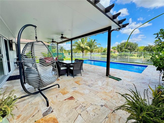 16515 Ruby Lk, House other with 4 bedrooms, 3 bathrooms and null parking in Weston FL | Image 32